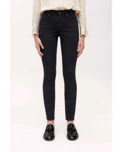 Parla svarta jeans med superstretch.